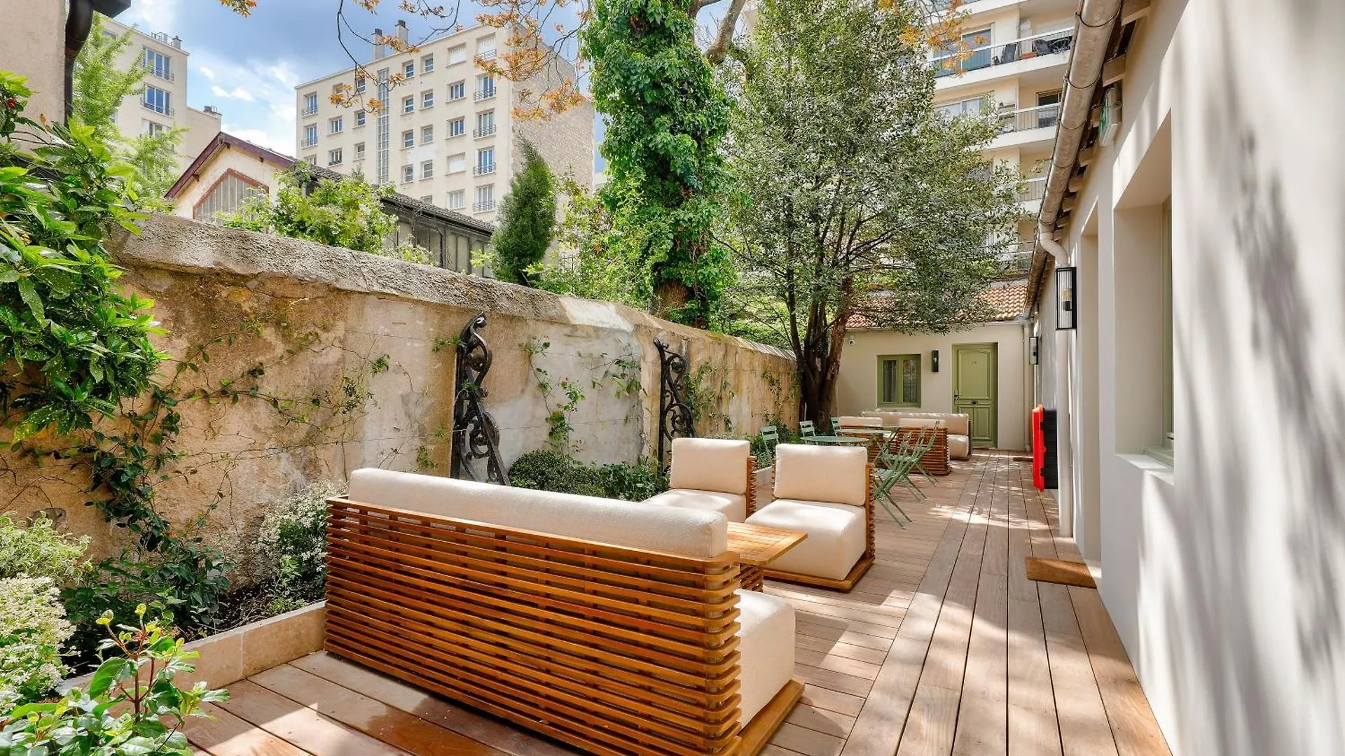 Maison Du Moulin * Paris